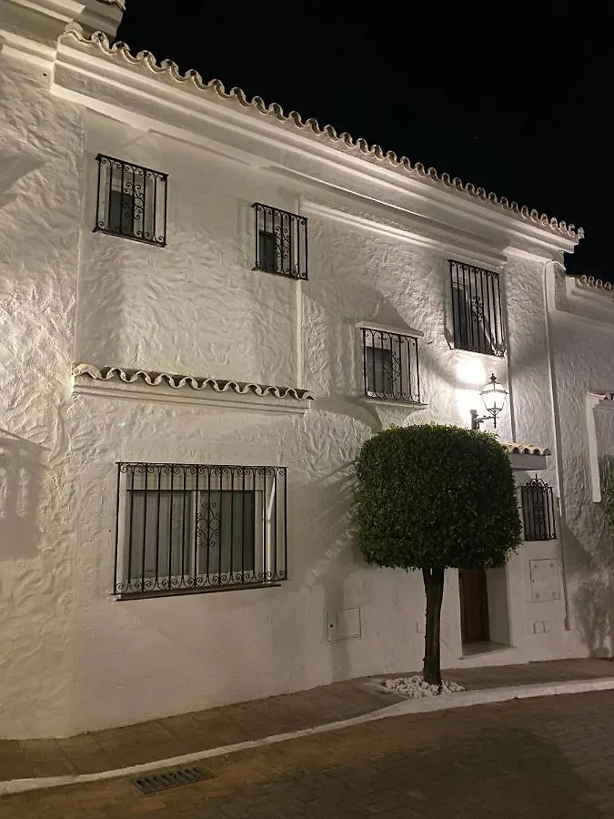 마르베야 Tulum House - In Nueva Andalucia - Amazing La Concha Mountain View 빌라